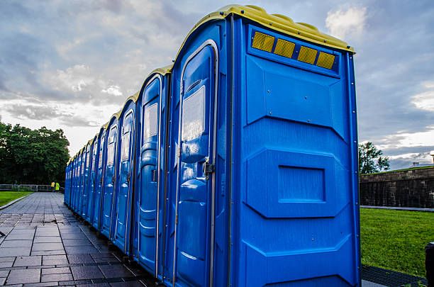 Porta potty delivery and setup in Bolinas, CA
